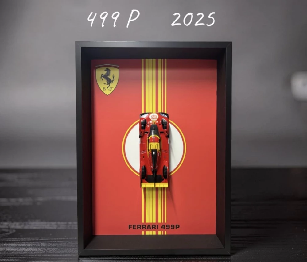œuvre ferrari 499 p 2025 - ÉclairÉe - chevalet de l'artiste DIORAM’ART